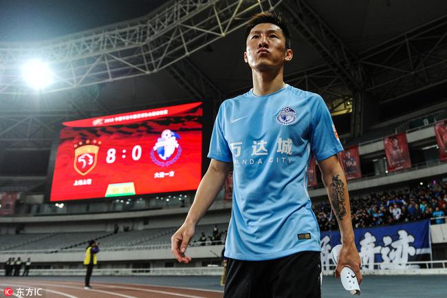  老兵传帮带见成效，更衣室凝聚战斗力